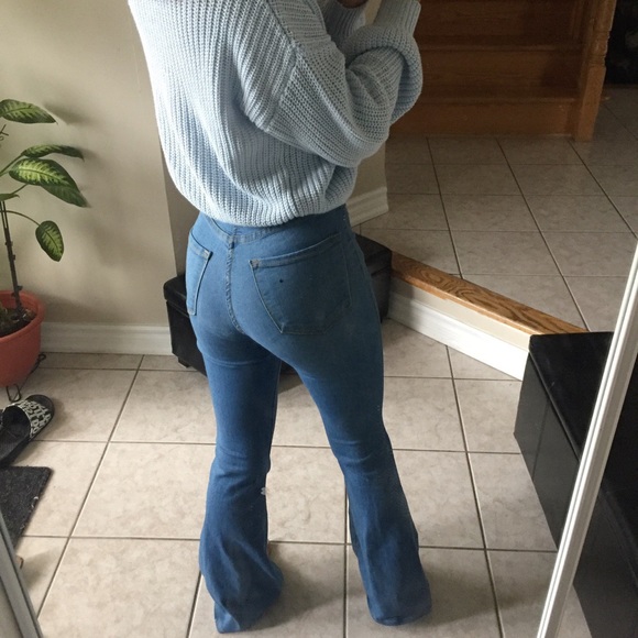 Fashion Nova Flare Jeans - Picture 2 of 3
